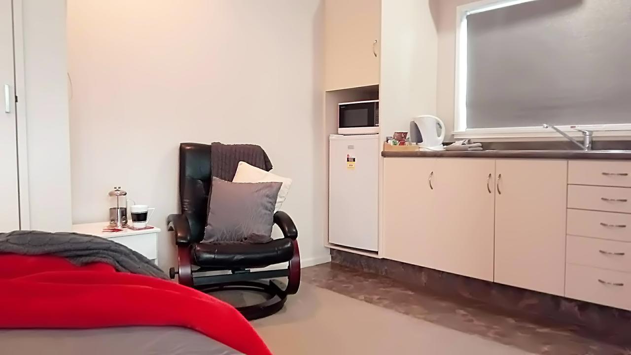 Almond Court Motel 알렉산드라 외부 사진