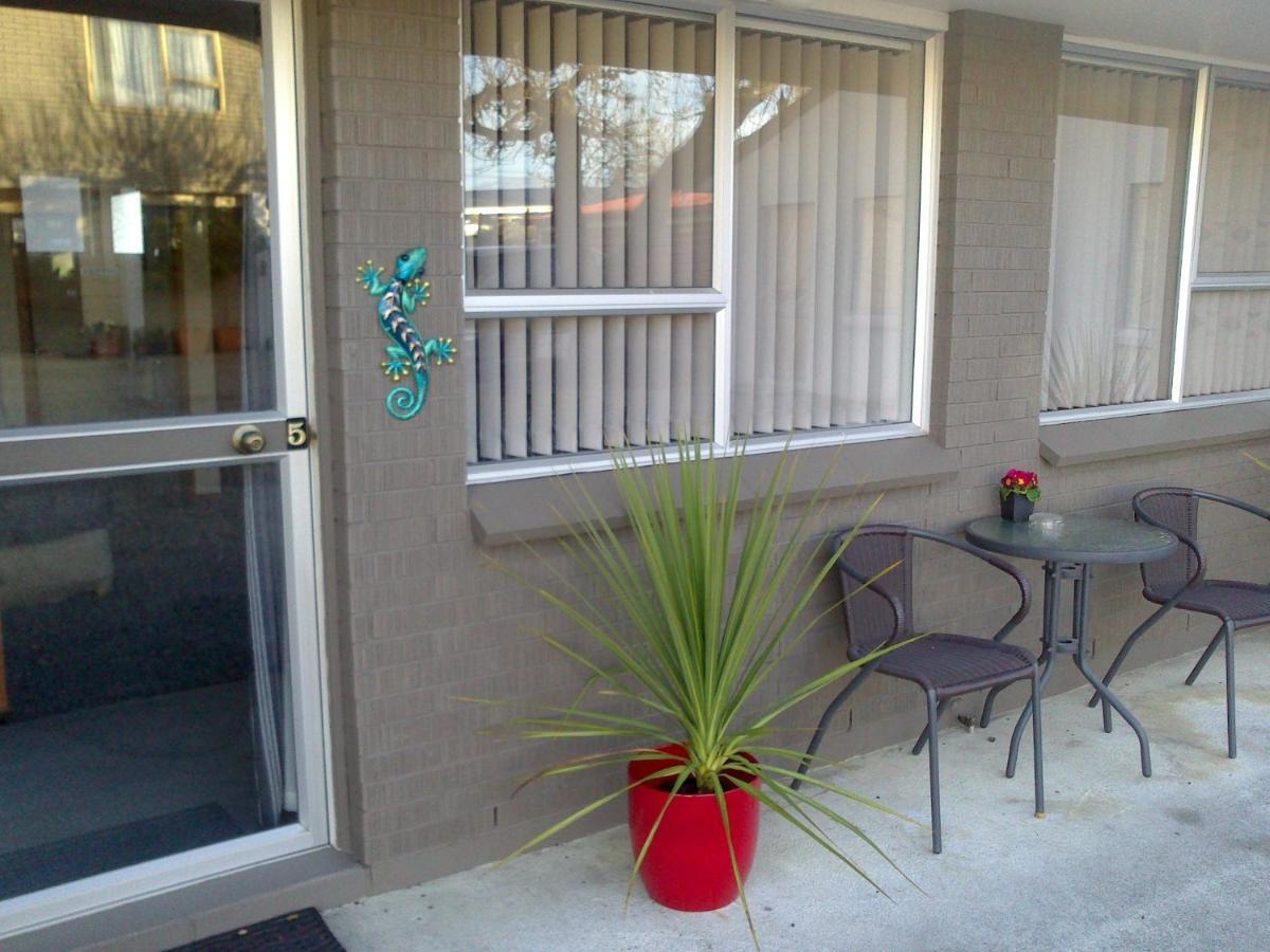 Almond Court Motel 알렉산드라 외부 사진